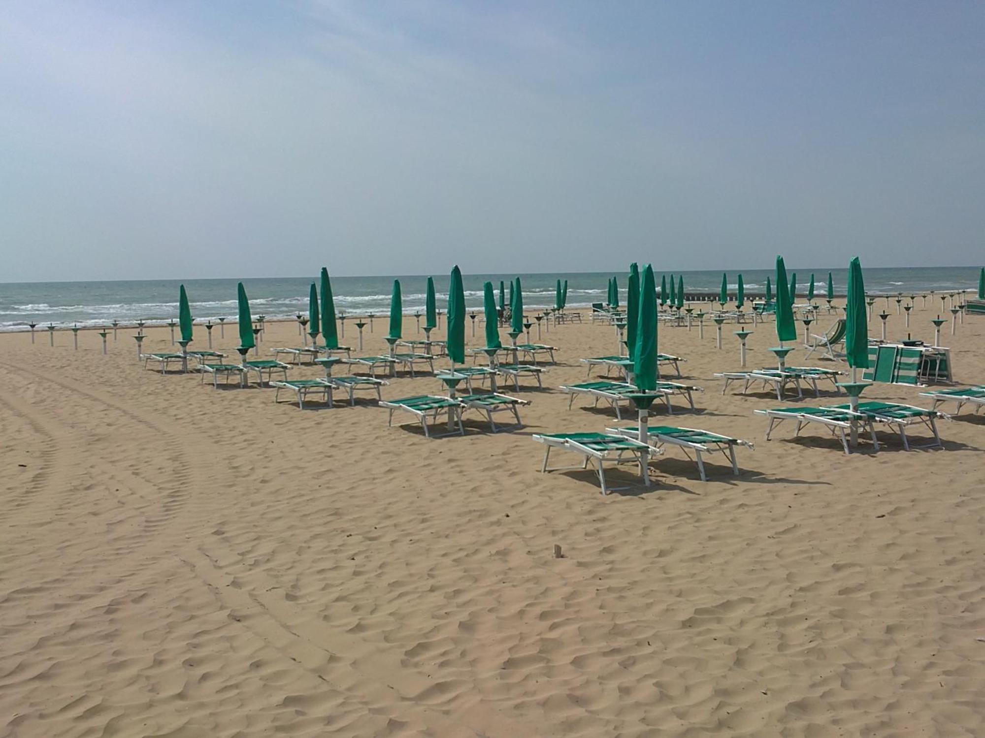 Hotel Rado Lido di Jesolo Exterior photo