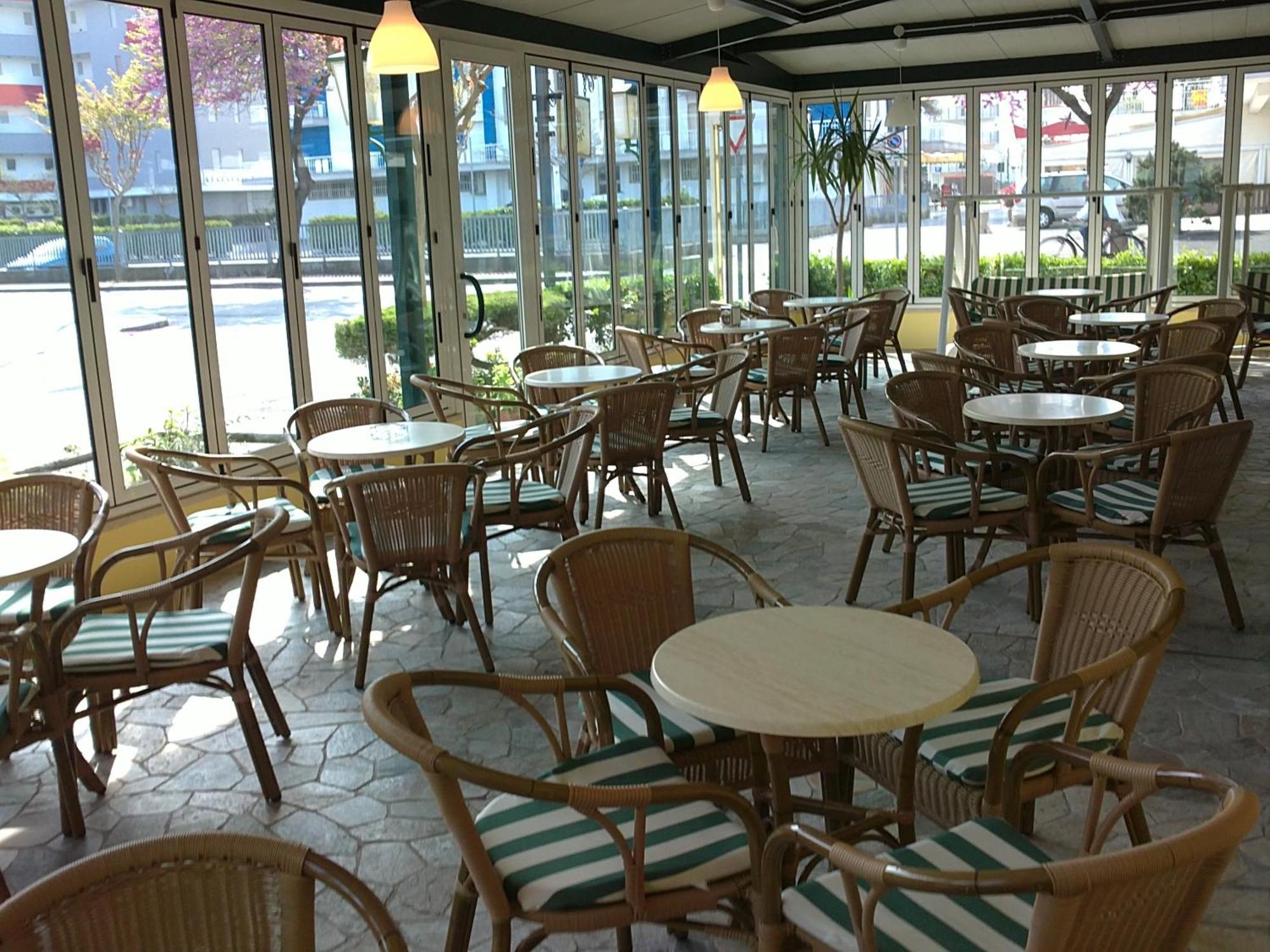 Hotel Rado Lido di Jesolo Exterior photo