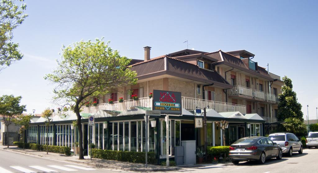 Hotel Rado Lido di Jesolo Exterior photo